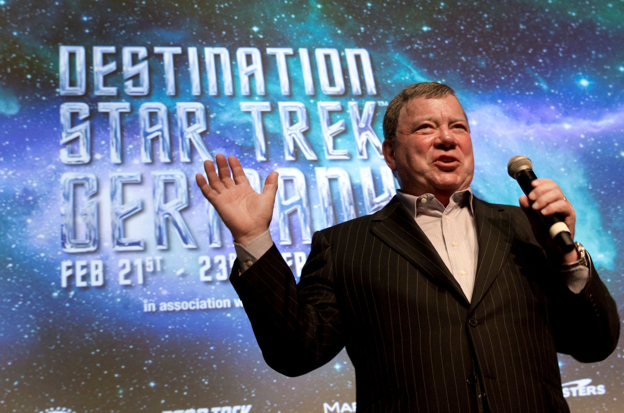 William Shatners Flug ins All um einen Tag verschoben