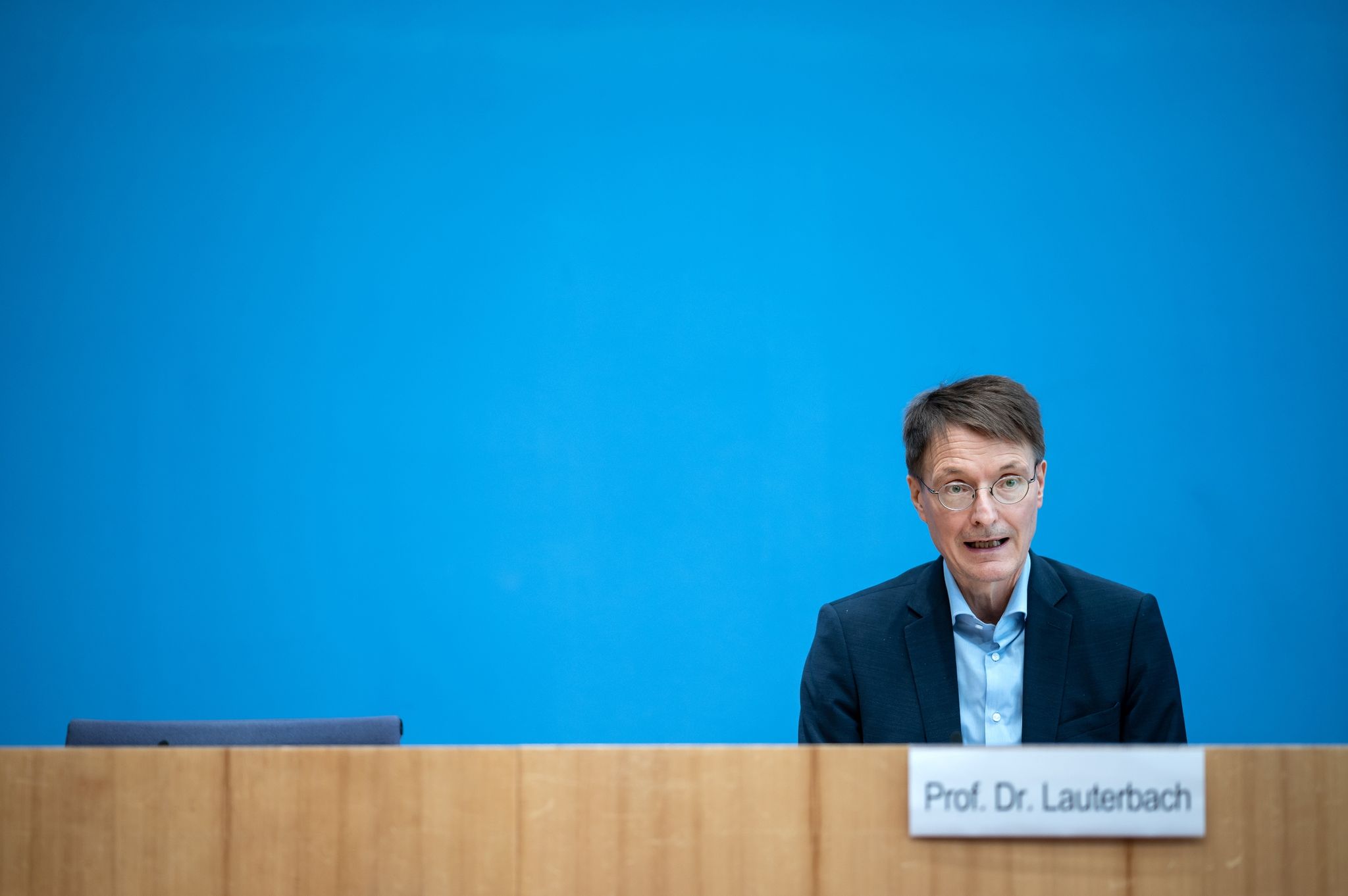 Lauterbach wieder Talkshow-König in ARD und ZDF