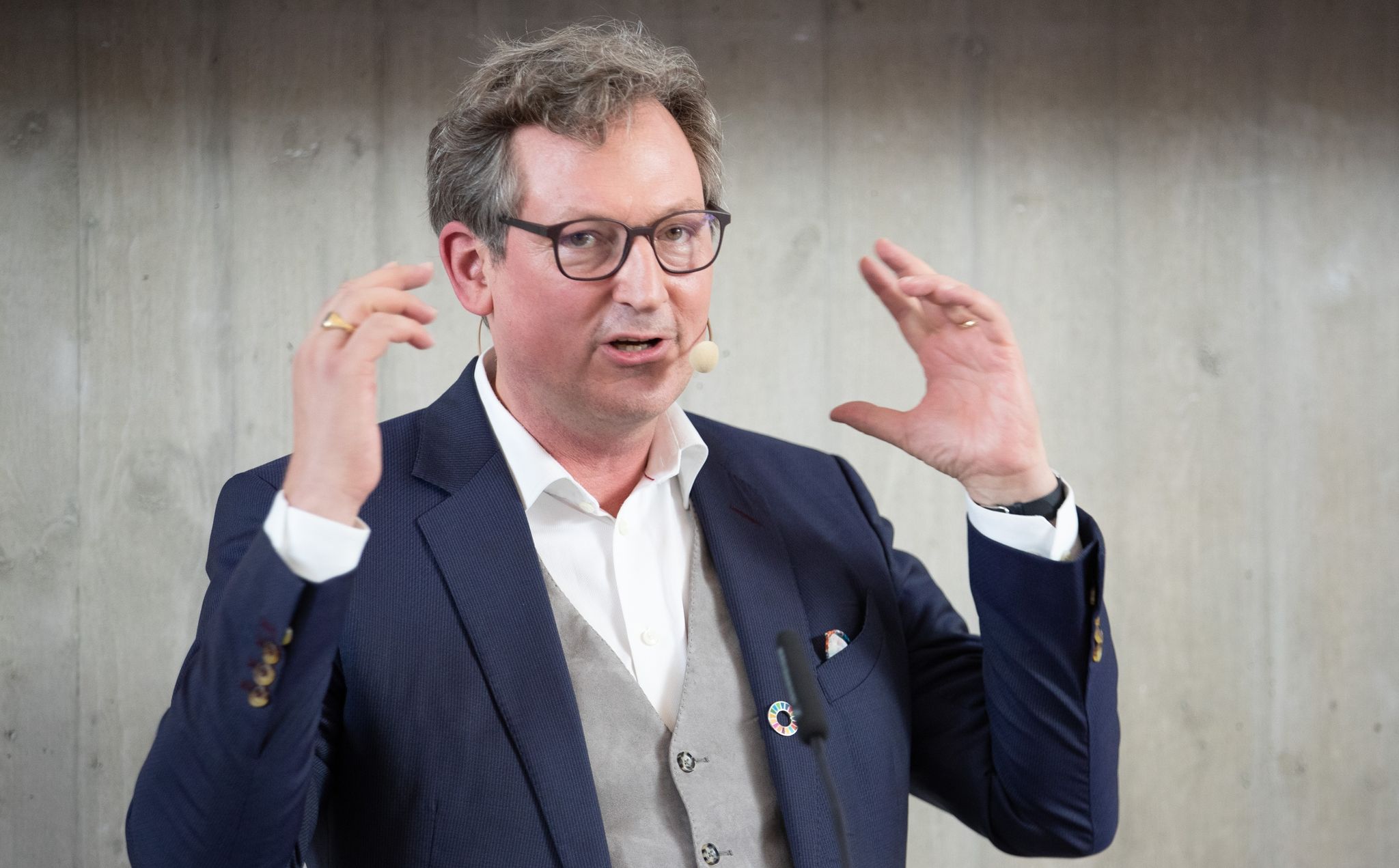 Eckart von Hirschhausen wird Honorarprofessor