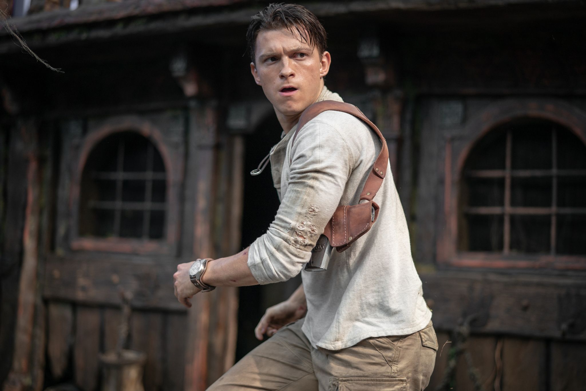 Action-Abenteuer mit Tom Holland und Mark Wahlberg