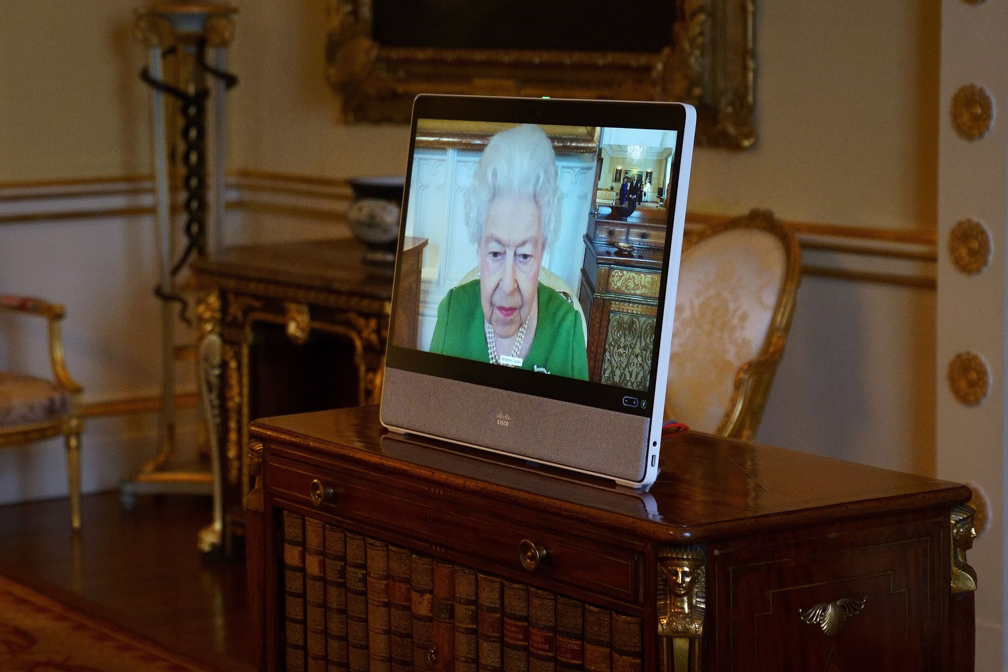 Die Queen nimmt wieder Online-Termine wahr