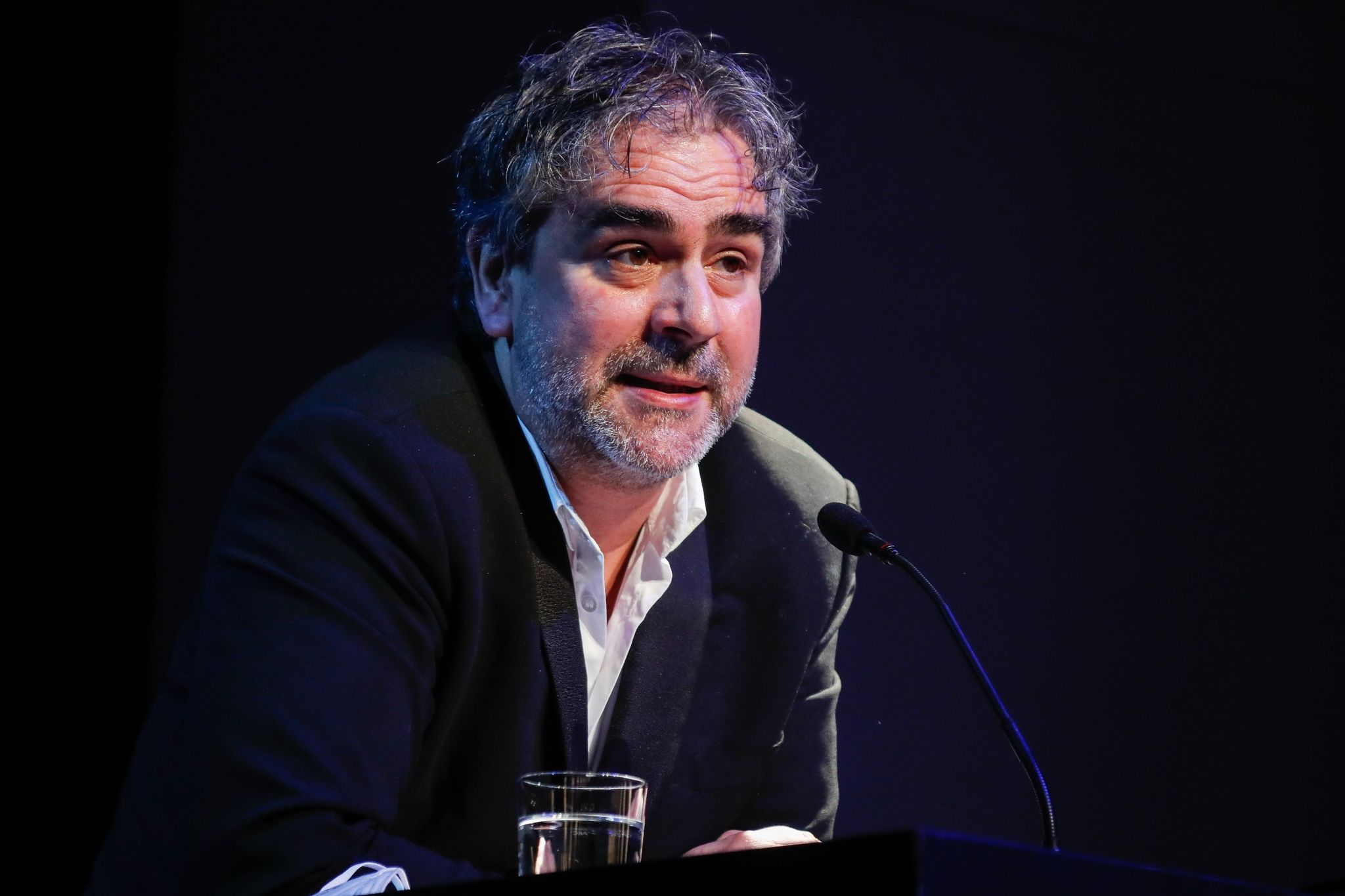 Debatte um Äußerungen von PEN-Präsident Deniz Yücel