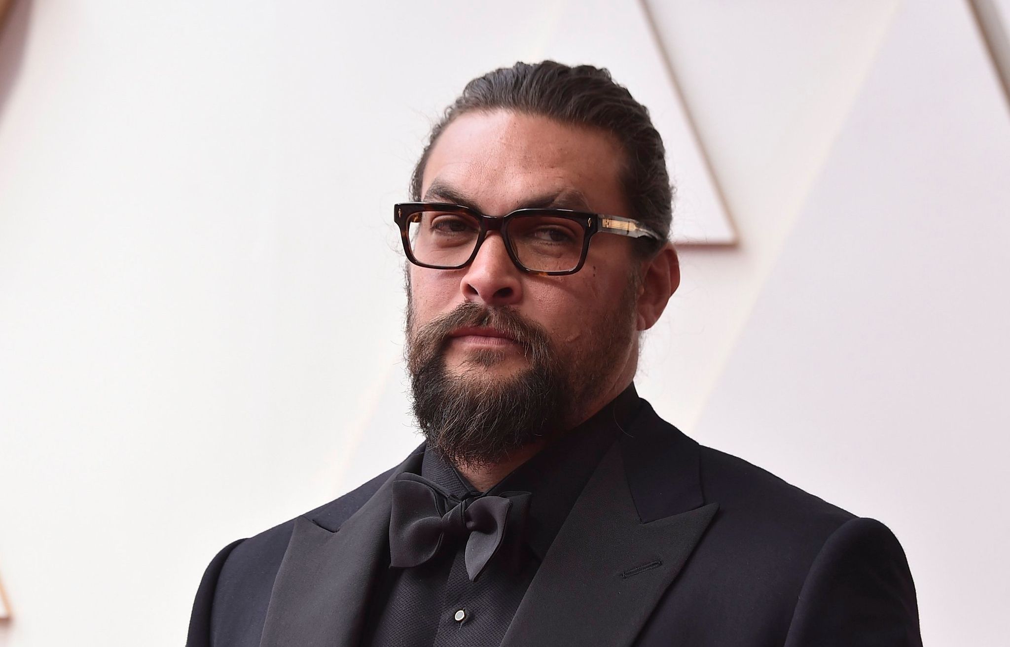 Jason Momoa entschuldigt sich für Vatikan-Fotos