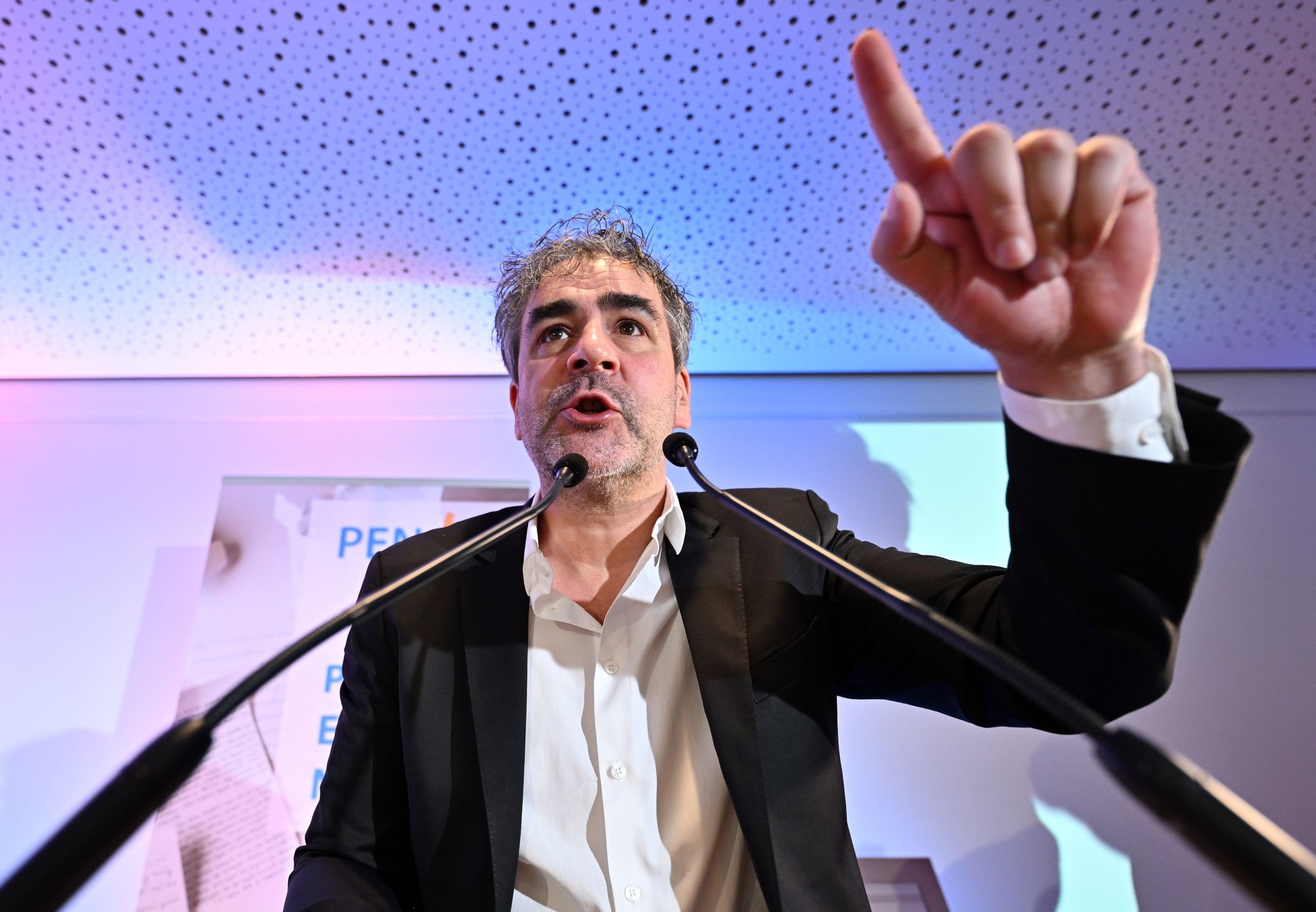Deniz Yücel und andere wollen PEN Berlin gründen