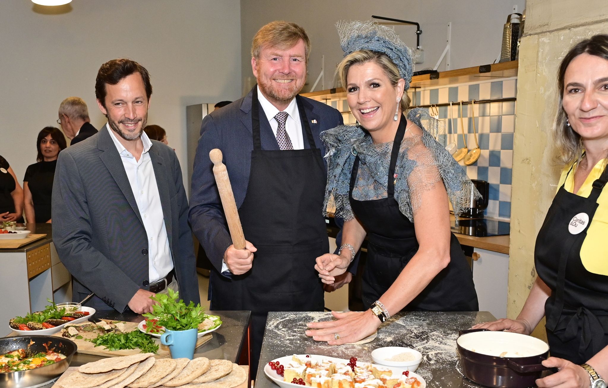 König Willem-Alexander schwingt das Nudelholz
