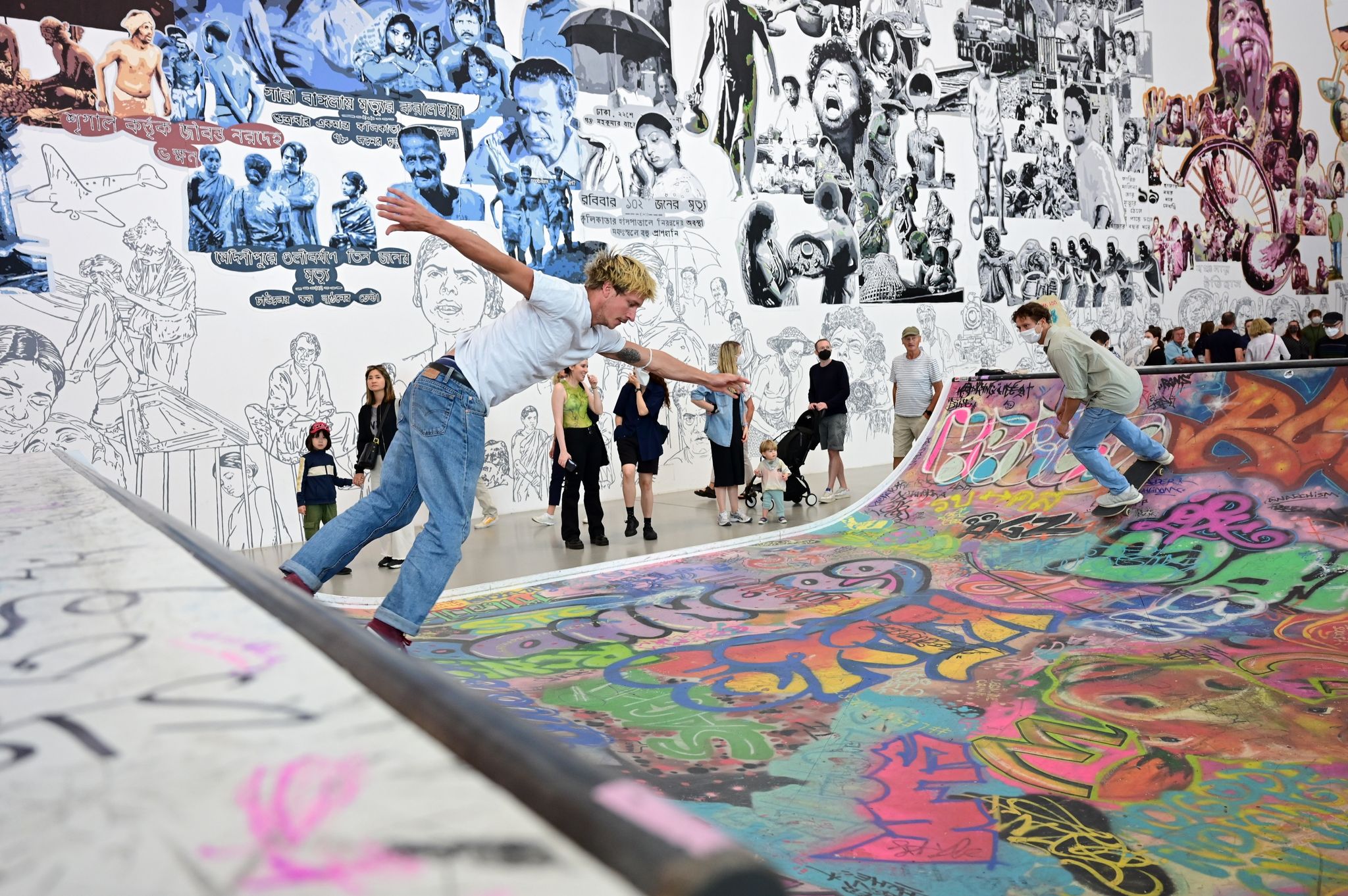 documenta zur Halbzeit mit 410.000 Besuchern