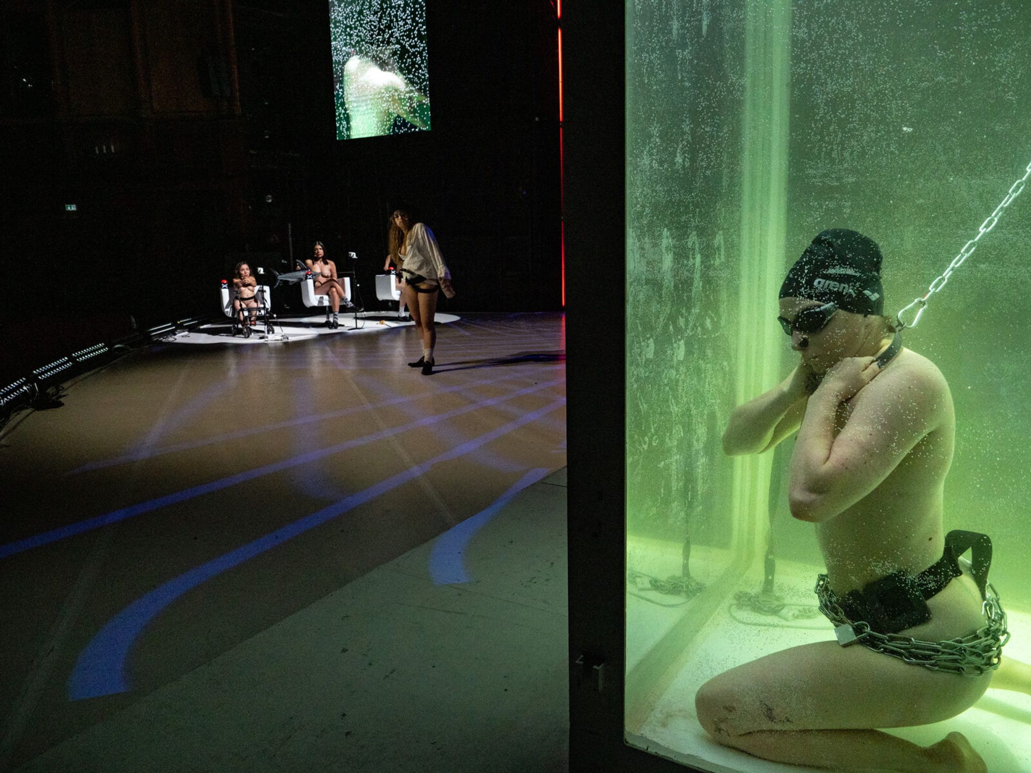 «Ophelia’s Got Talent» – Talentshow mit Menschenaquarium