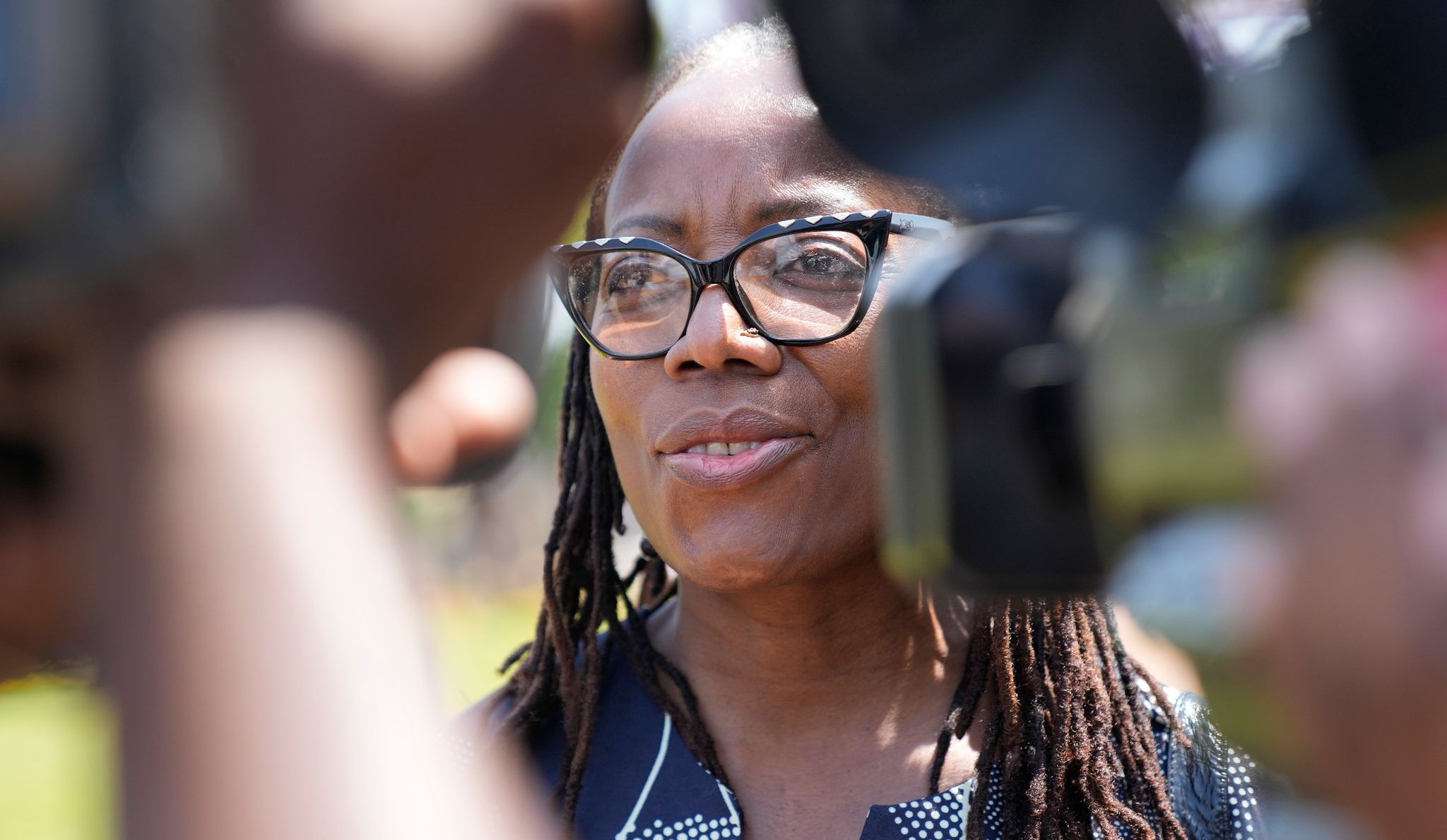 Autorin Dangarembga in Simbabwe auf Bewährung verurteilt