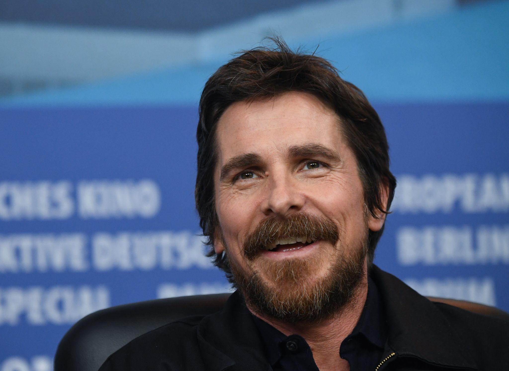 Christian Bale ermittelt in schaurigem Mystery-Thriller