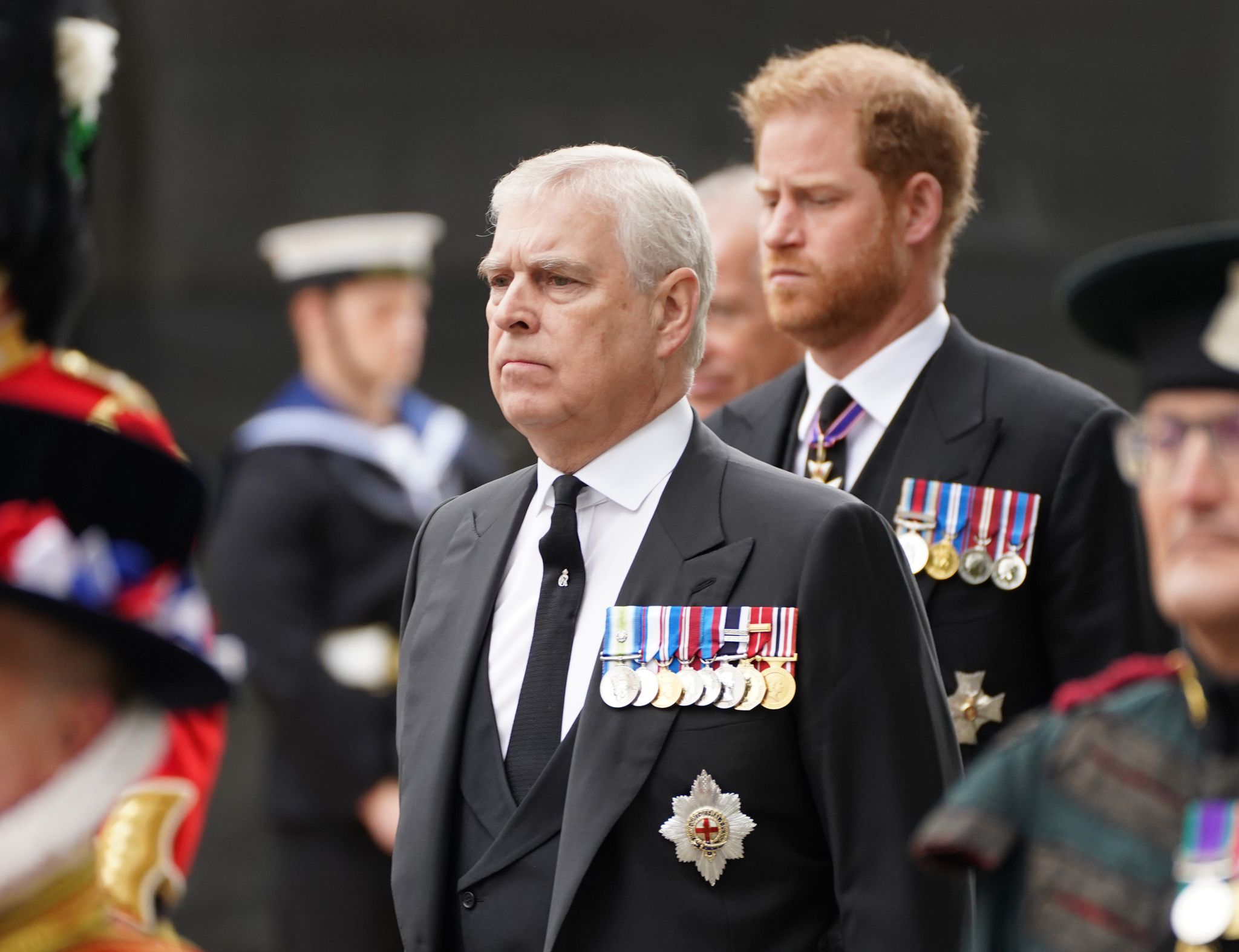 König Charles will Andrew und Harry als Vertreter ersetzen