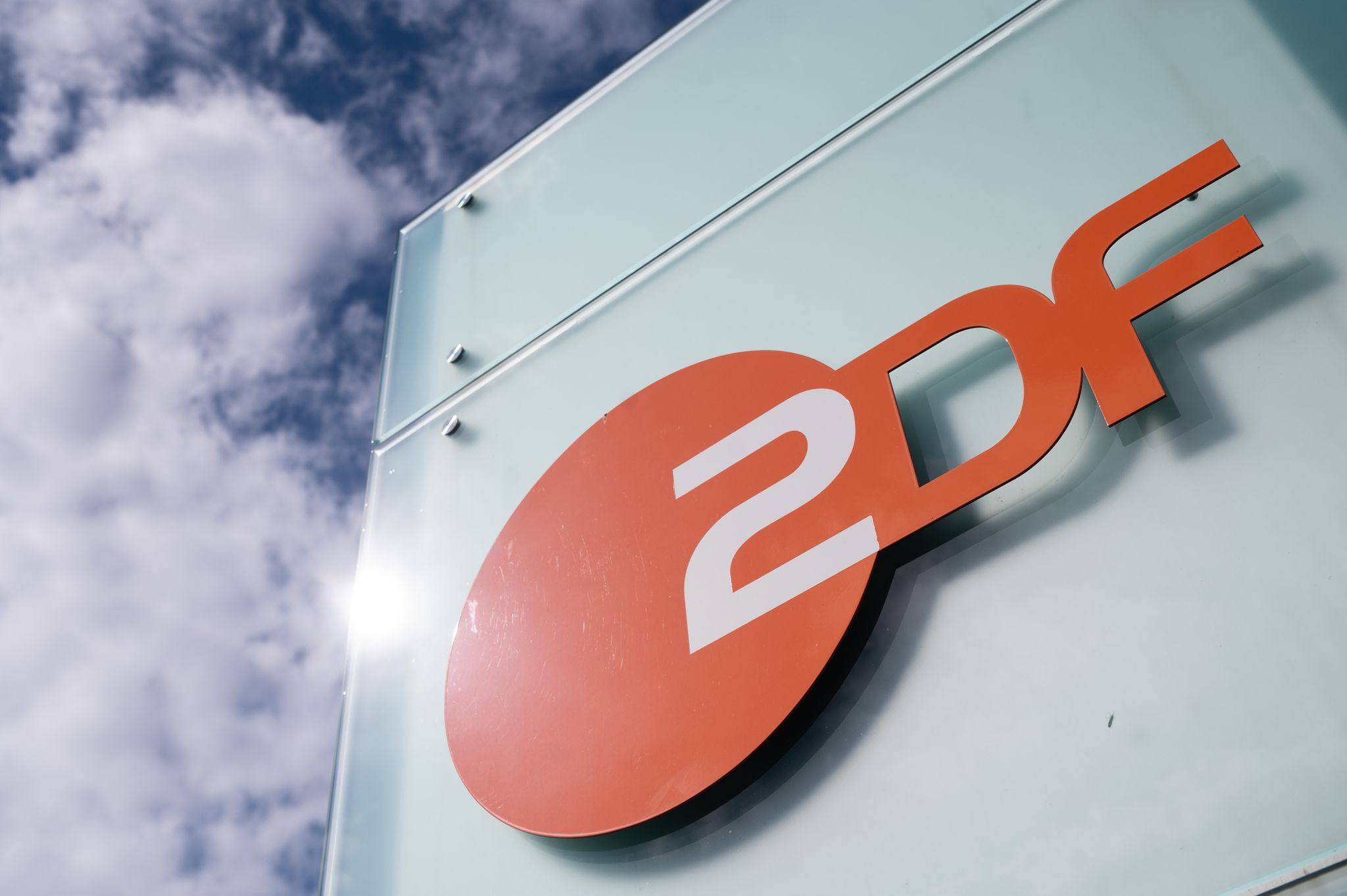 ZDF wird 60: Retro-Shows und die Programmansage kehrt zurück
