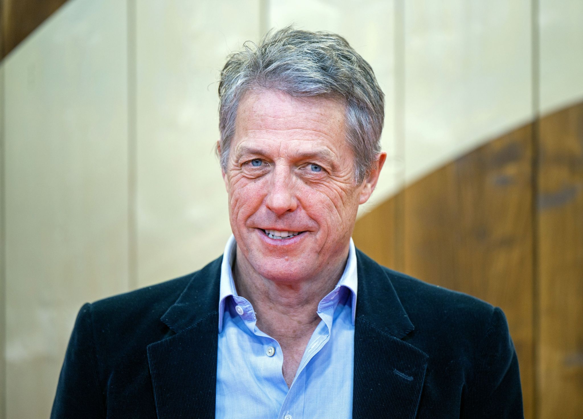 Hugh Grant plädiert für Handyverbot am Filmset