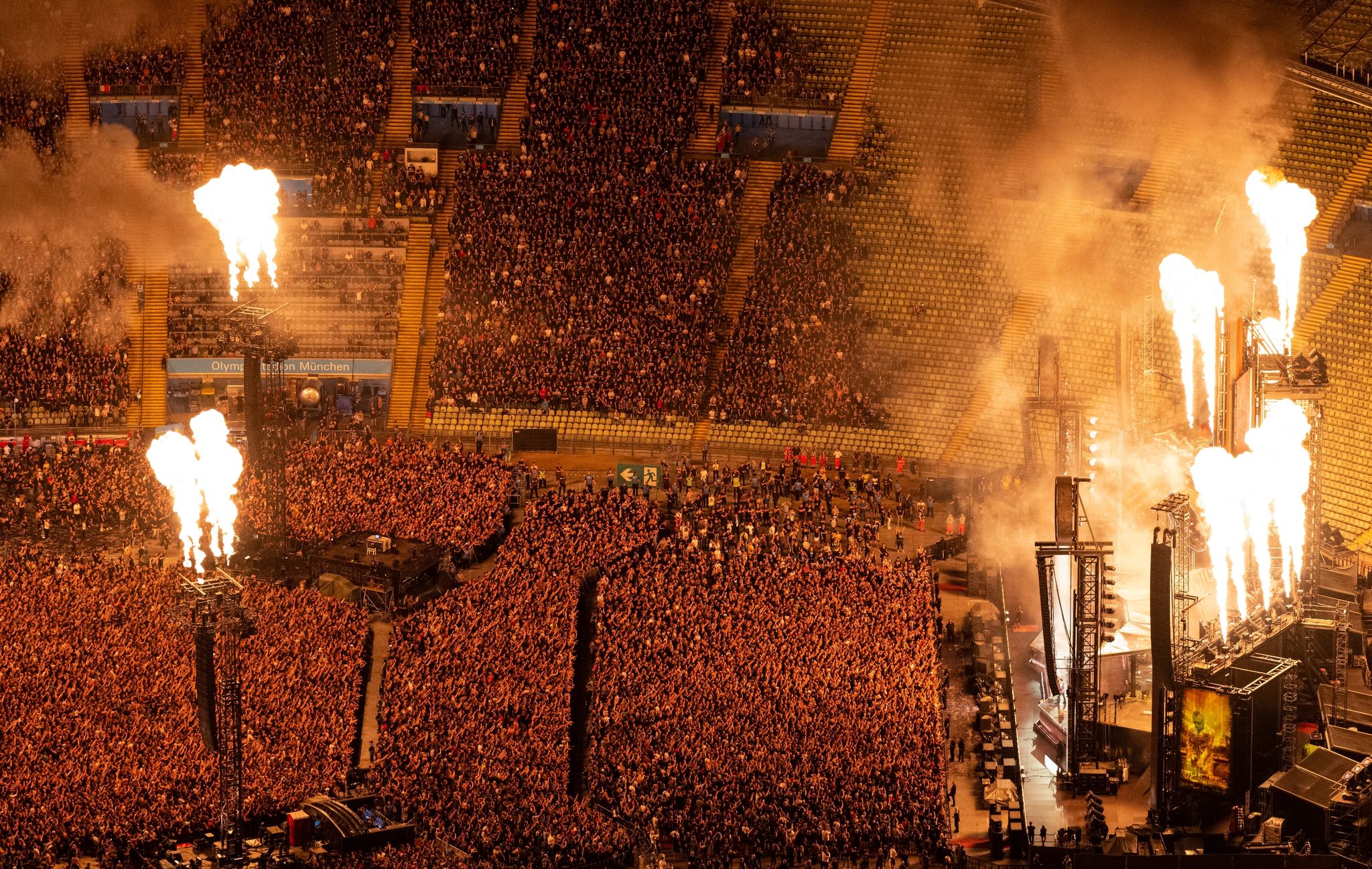 Volles Stadion trotz Protest: Rammstein-Konzert in München