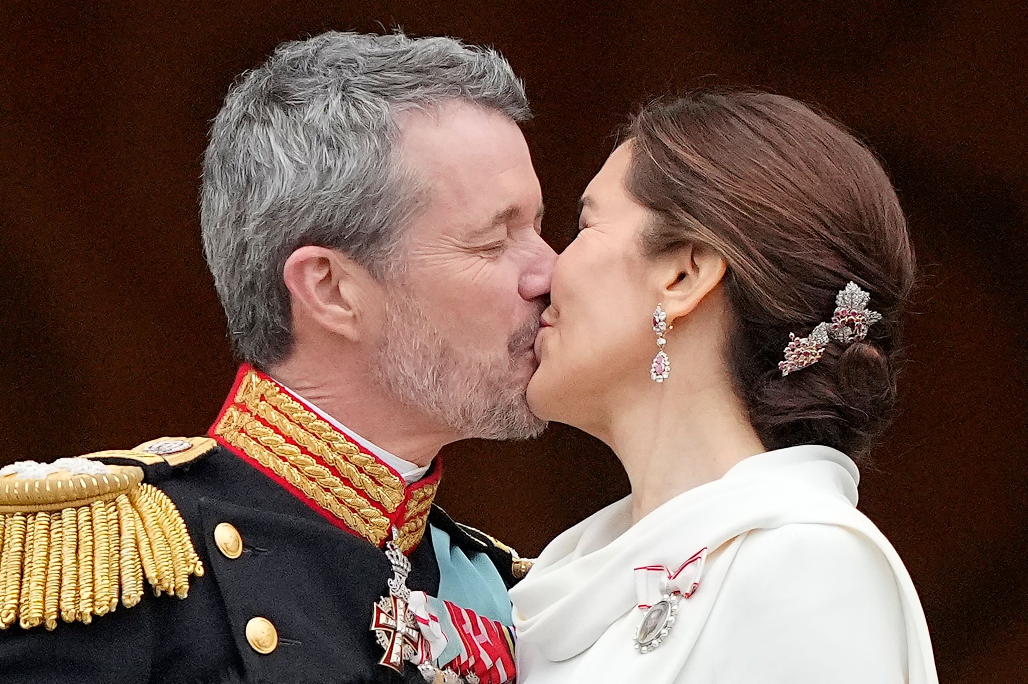 Königlicher Kuss: Frederik X. neuer König von Dänemark