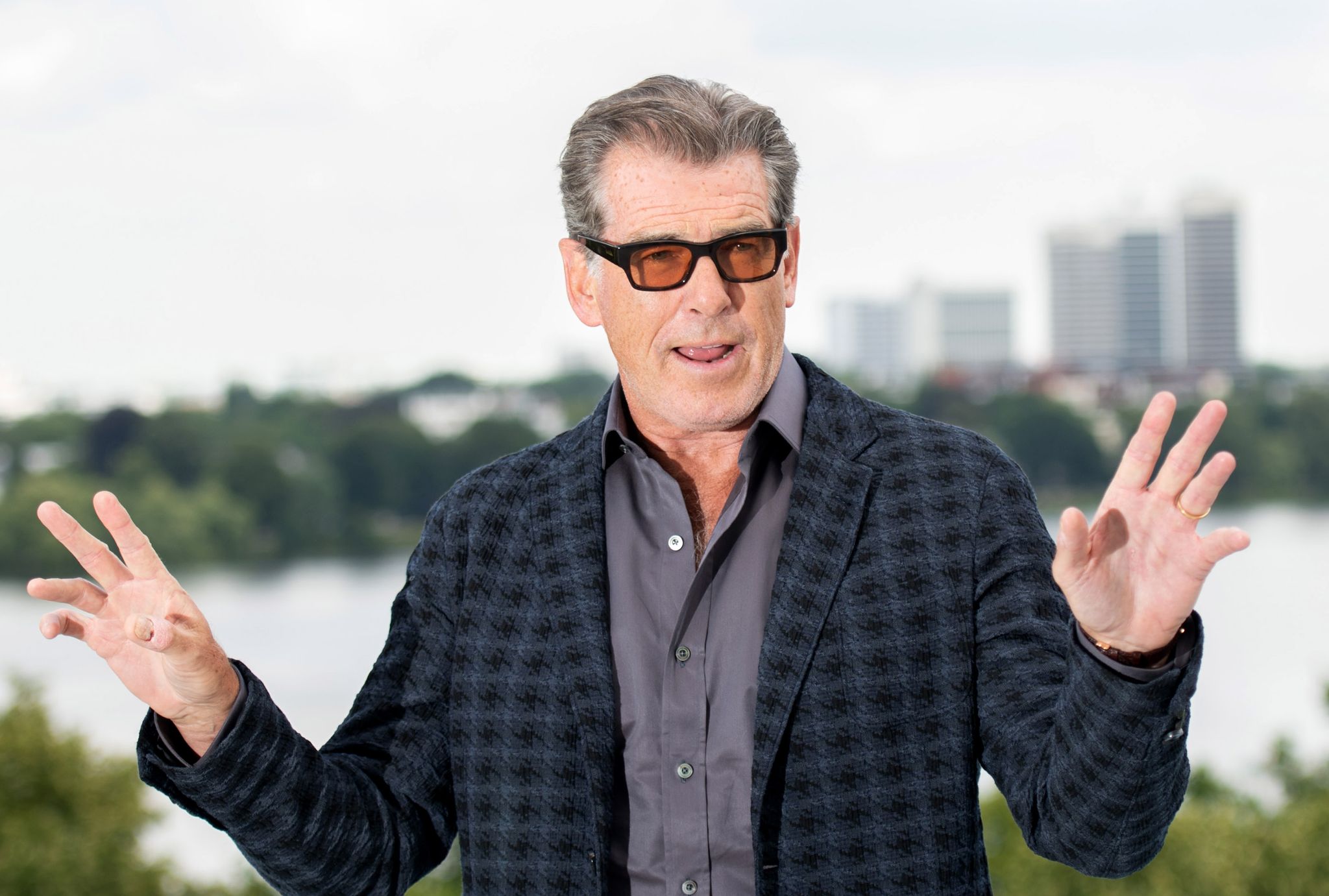 Medien: Brosnan erklärt sich für unschuldig