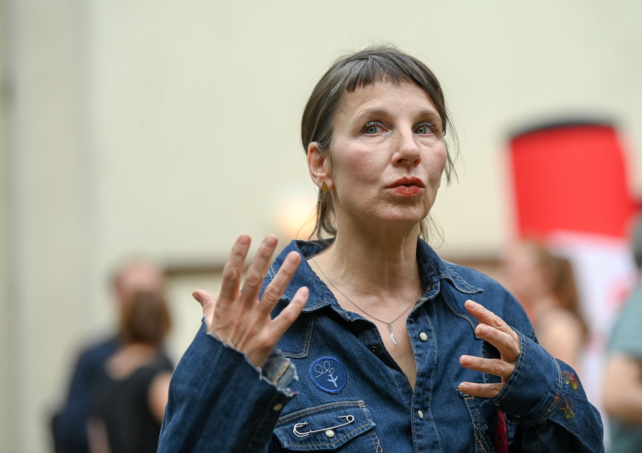 Schauspieler erinnern an Nazi-Verbrecher auf Flucht