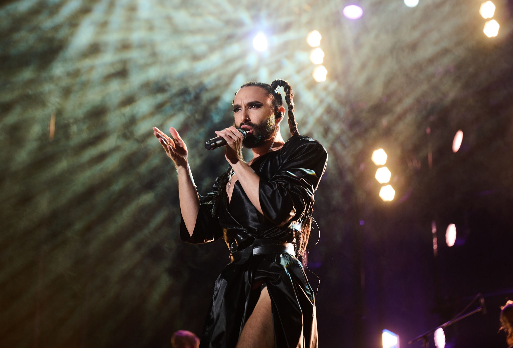 Conchita Wurst hat seit dem ESC-Sieg viel dazu gelernt
