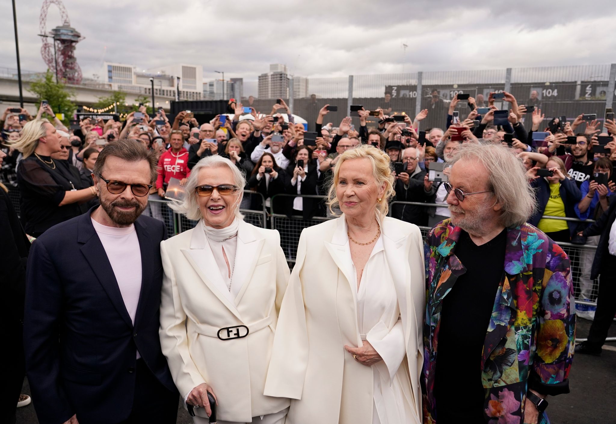 Abba-Mitglieder bekommen königliche Orden verliehen