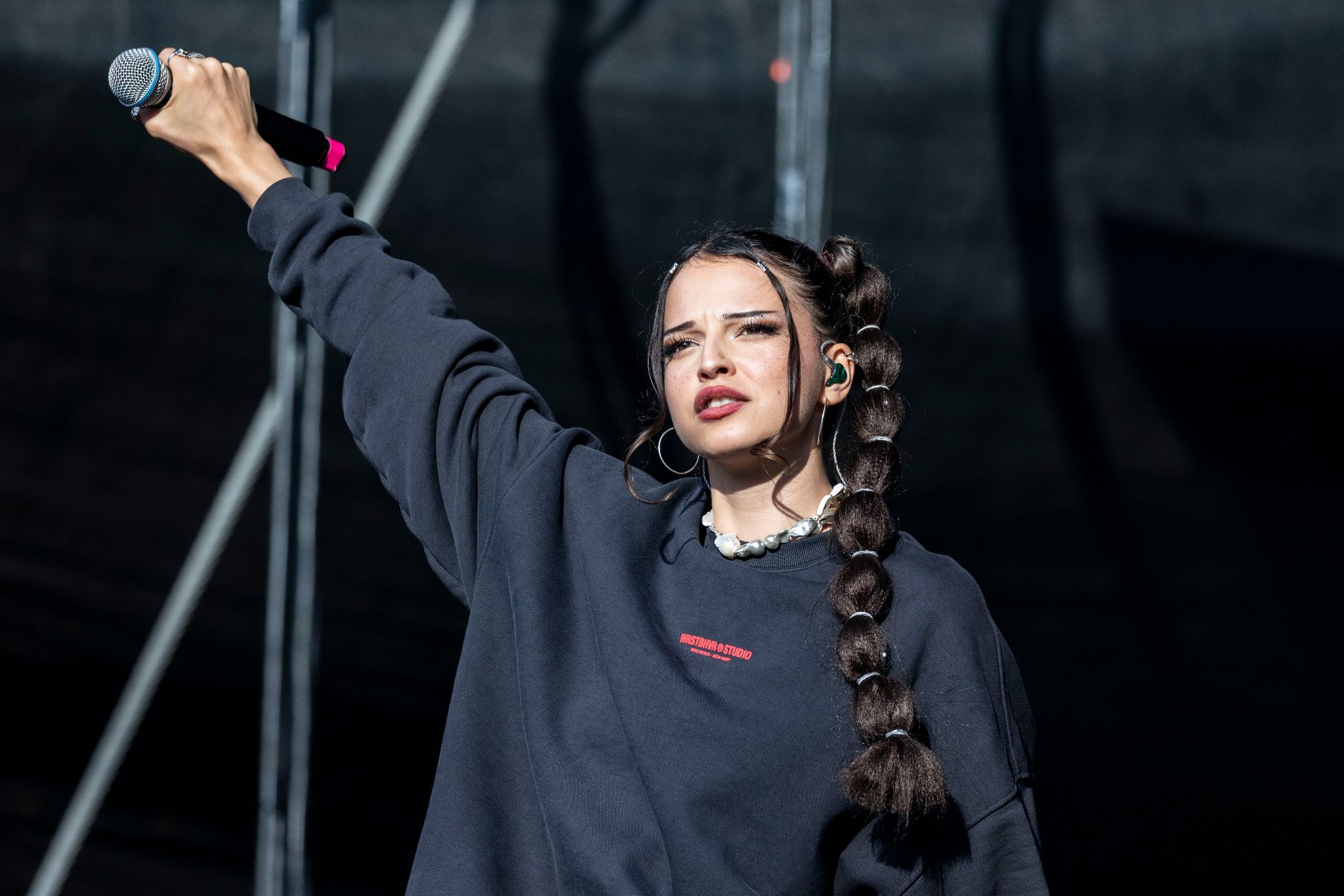 Nina Chuba mit neuer Single über sich selbst