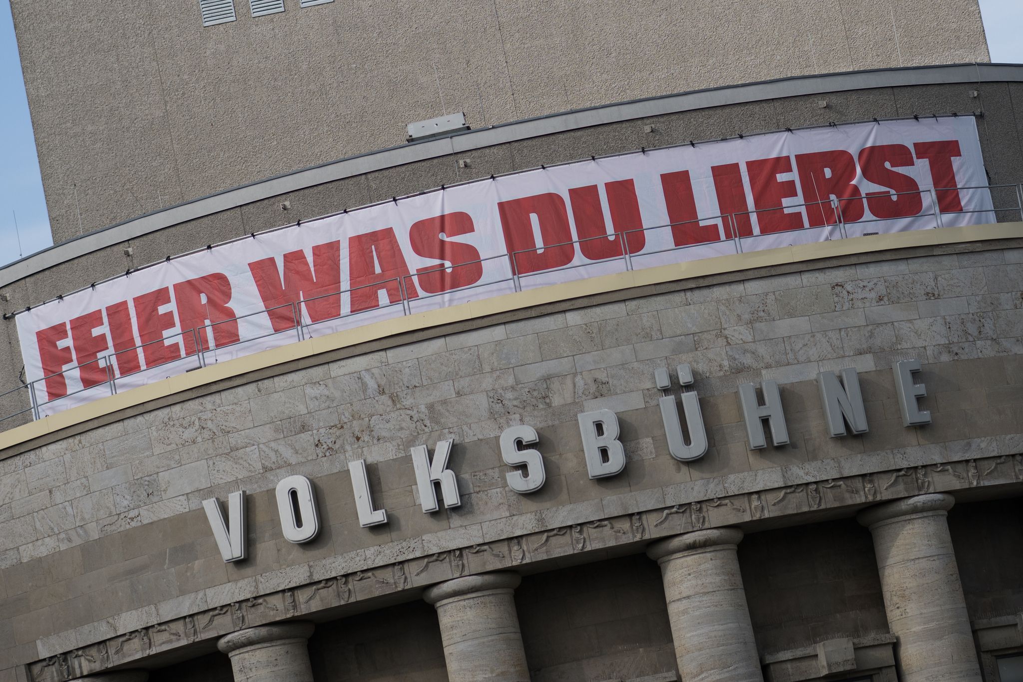 Volksbühne verabschiedet verstorbenen Intendanten Pollesch